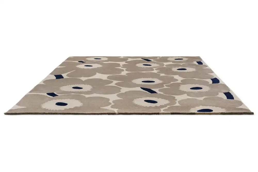 Wool Tufted Floral Relaxed Area Rug