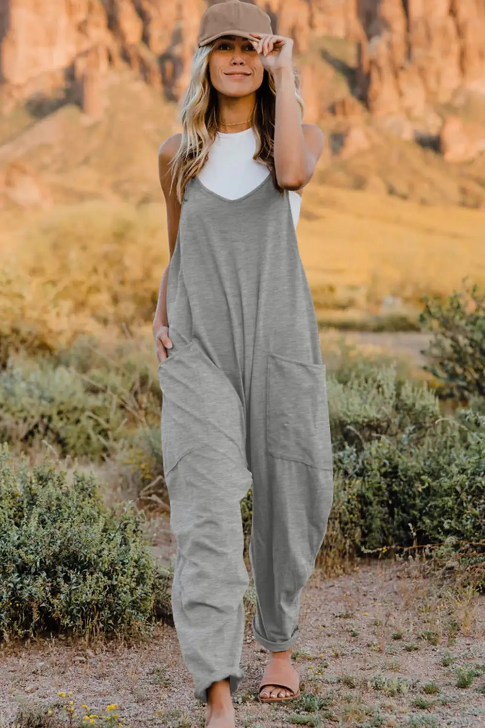 V Neck Sleeveless Pocket Jumpsuit