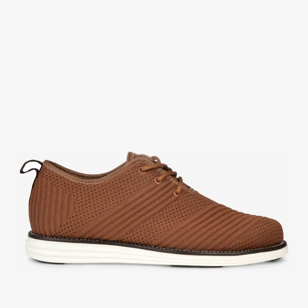Roomy Fit Casual Sneakers