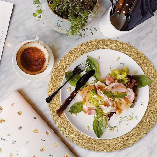 2 Pcs Natural Woven Round Placemats