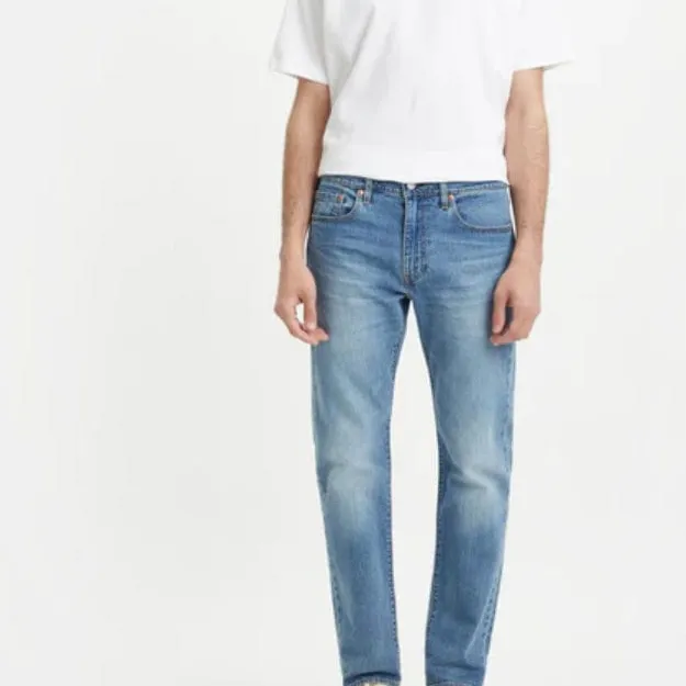 Modern Straight-Leg Denim Jeans