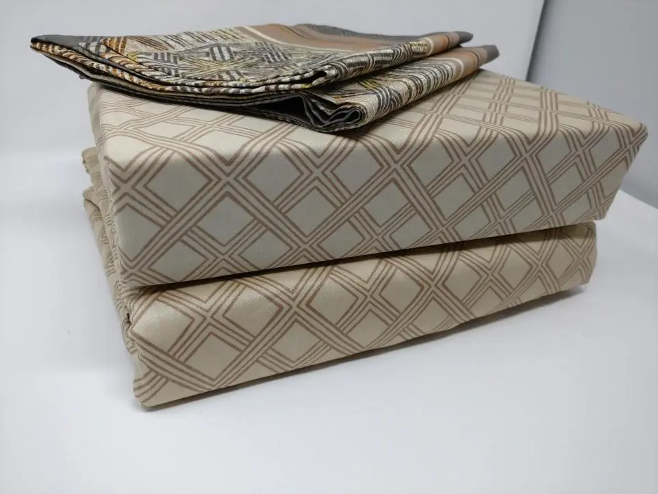 Striped Geometric Sheet Bedding Set