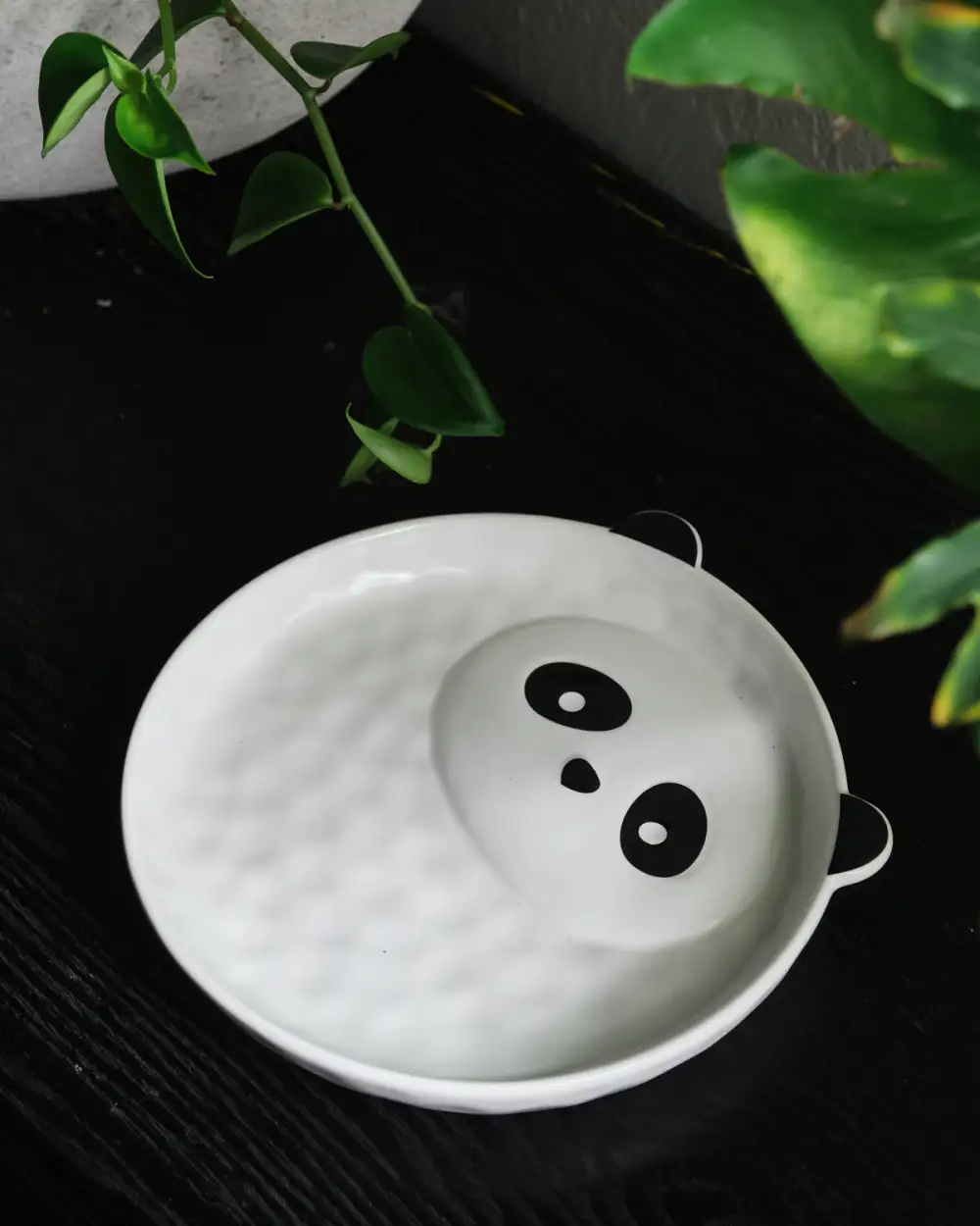 Everyday Animal-Motif Tableware Selection