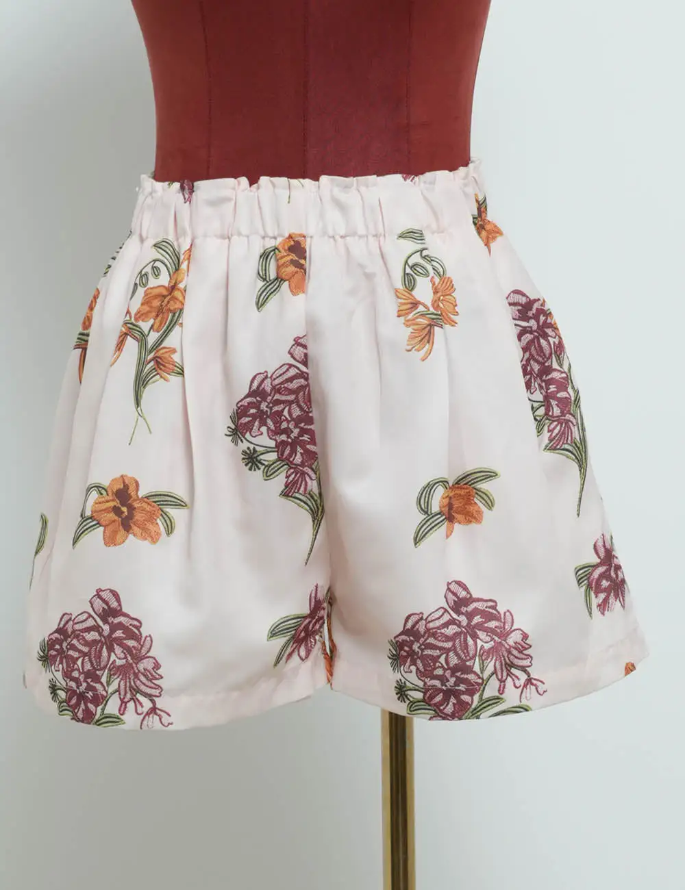 Elastic Waist Wide Leg Pocket Shorts