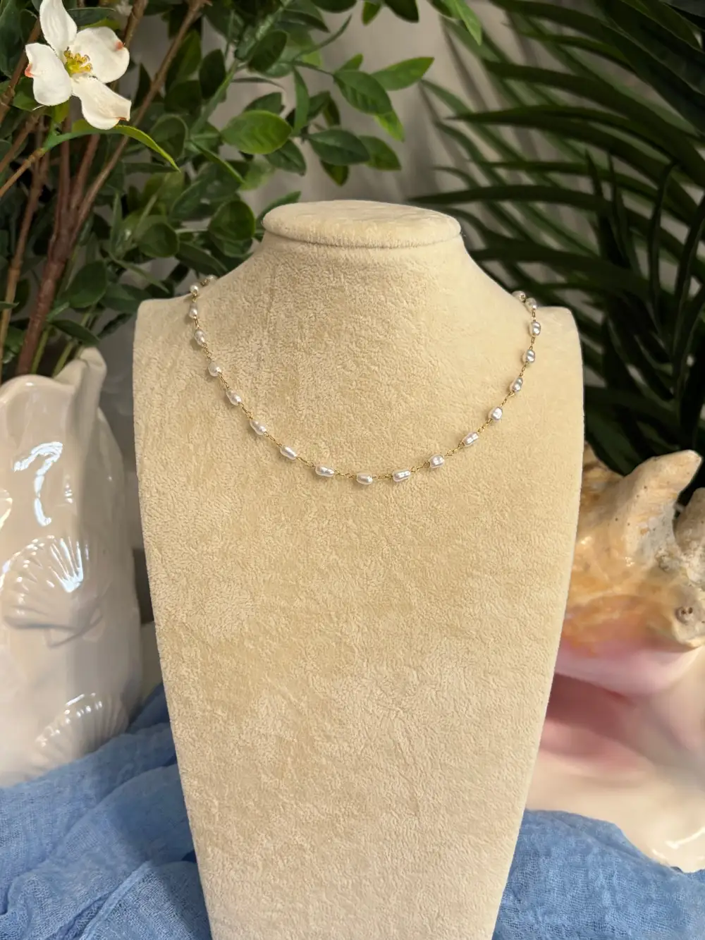 Decorative Pearl Necklace