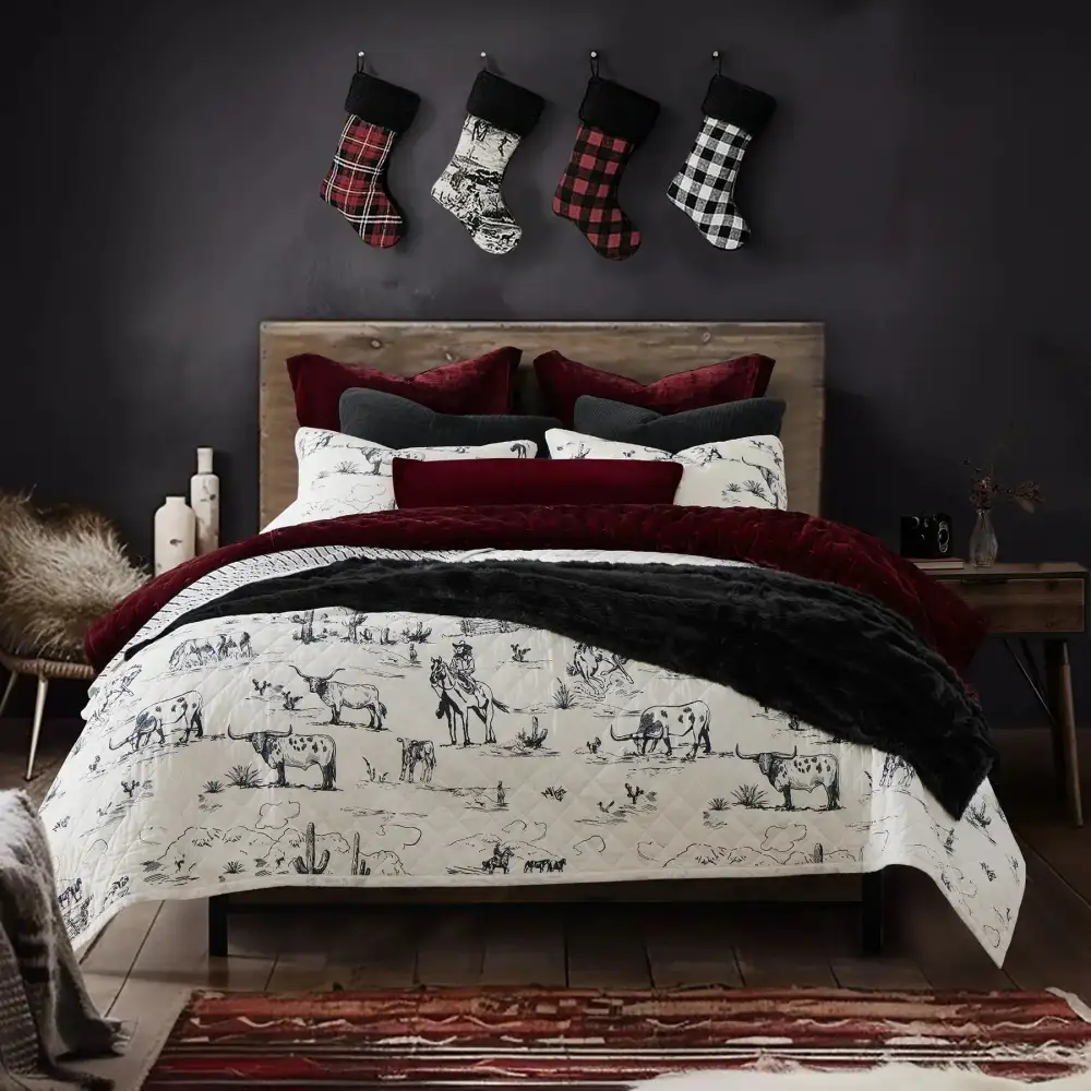 Decorative Reversible Striped Quilt Set