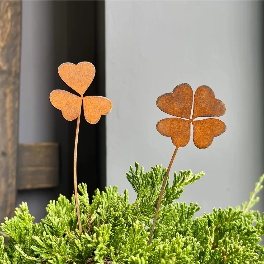 Lucky Clover Garden Stakes