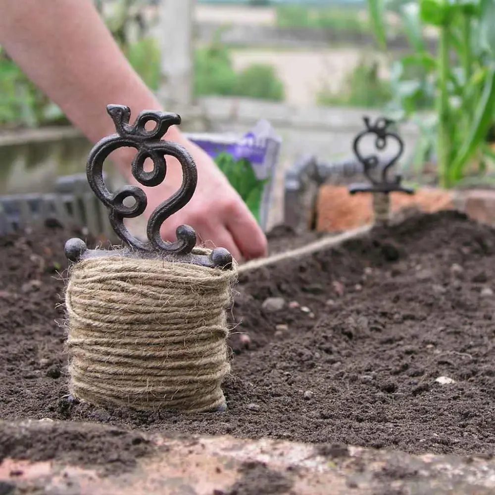 Antiqued Garden Planting Line