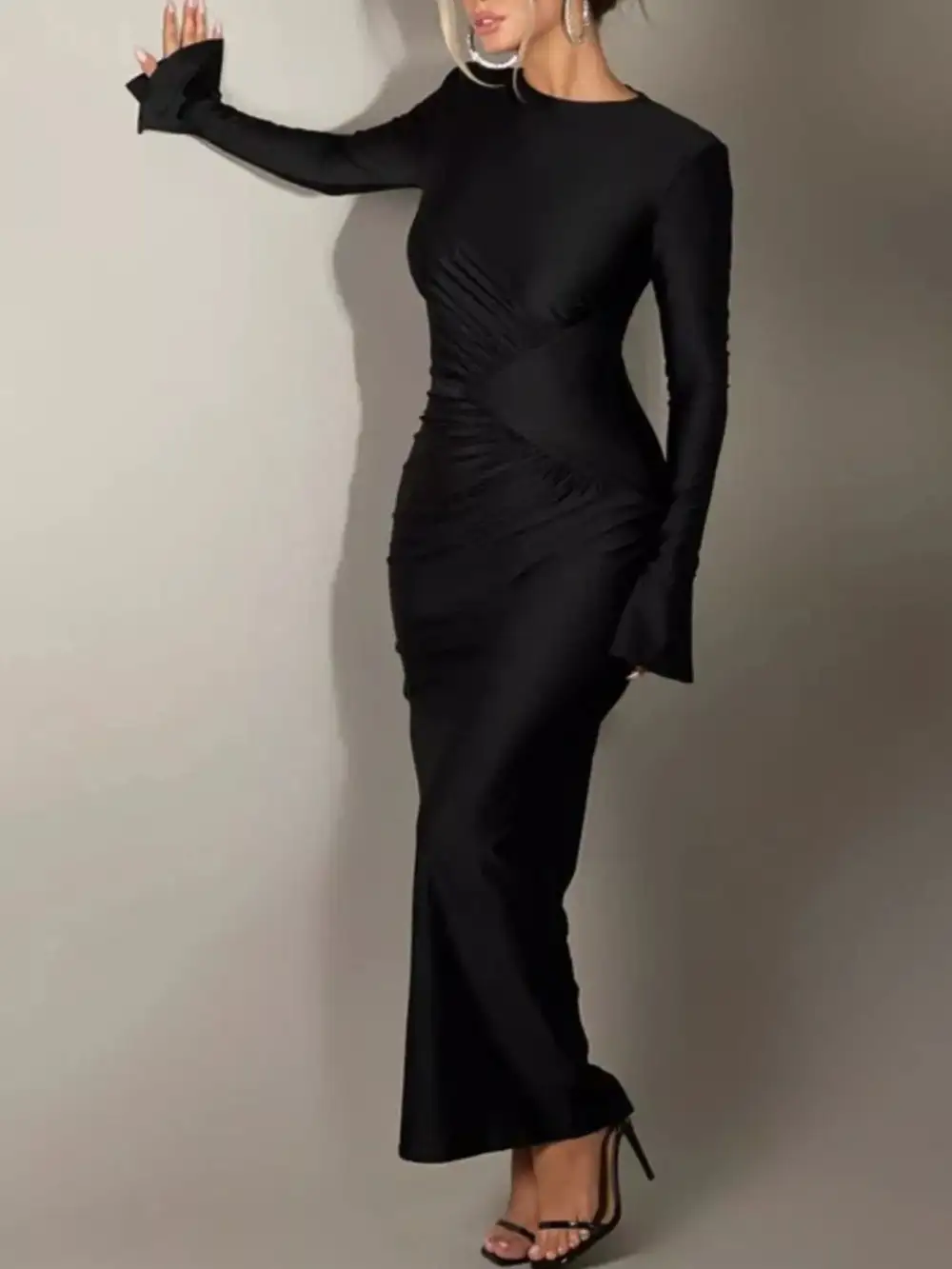 Relaxed Ruched Long Sleeve Bodycon Maxi Dress