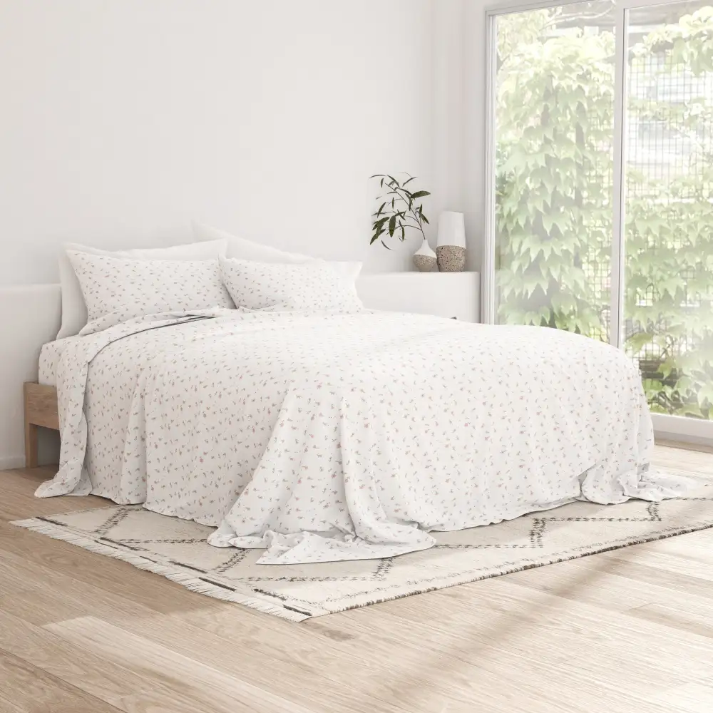 Soft Floral Pattern Sheet Set