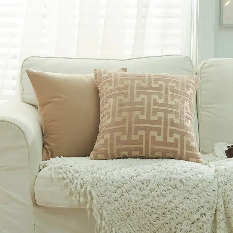 Refined Decorative Throw Blanket