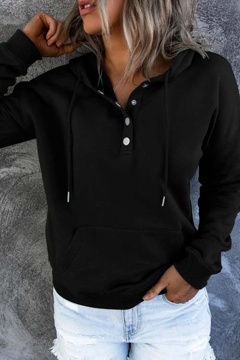 Relaxed Pocketed Long-Sleeve Hoodie