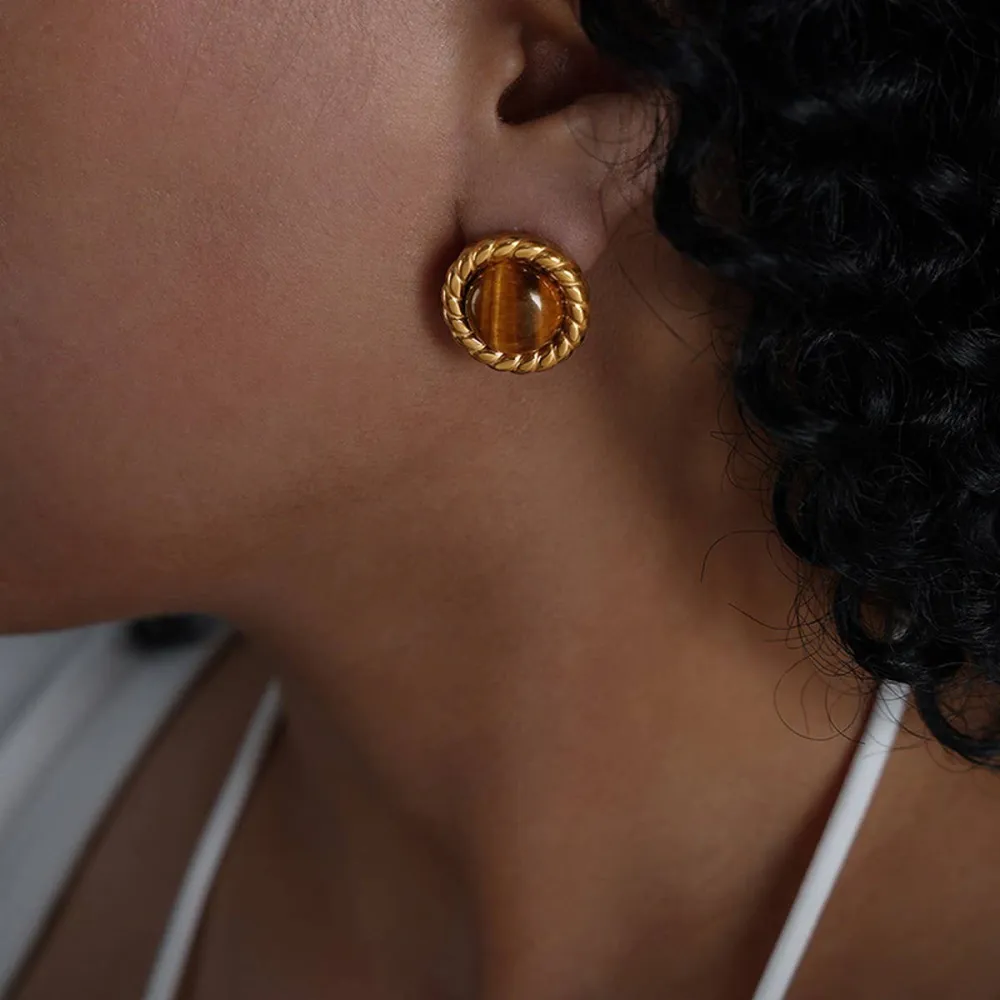 Layered Vintage Pendant Necklace