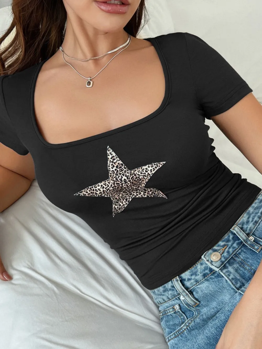 Refined Short-Sleeve Star-Graphic T-Shirt