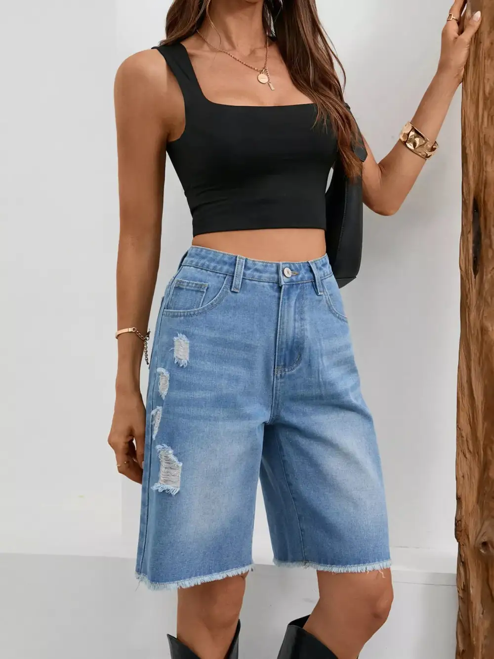 Clean Front Frayed Hem Shorts