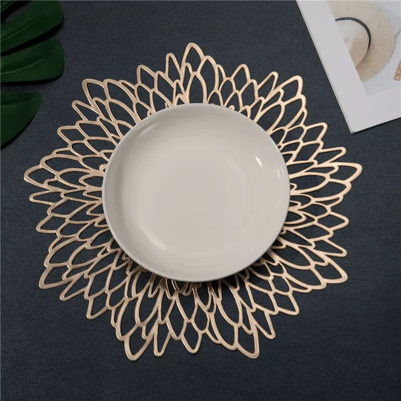 Decorative Dining Placemat Set