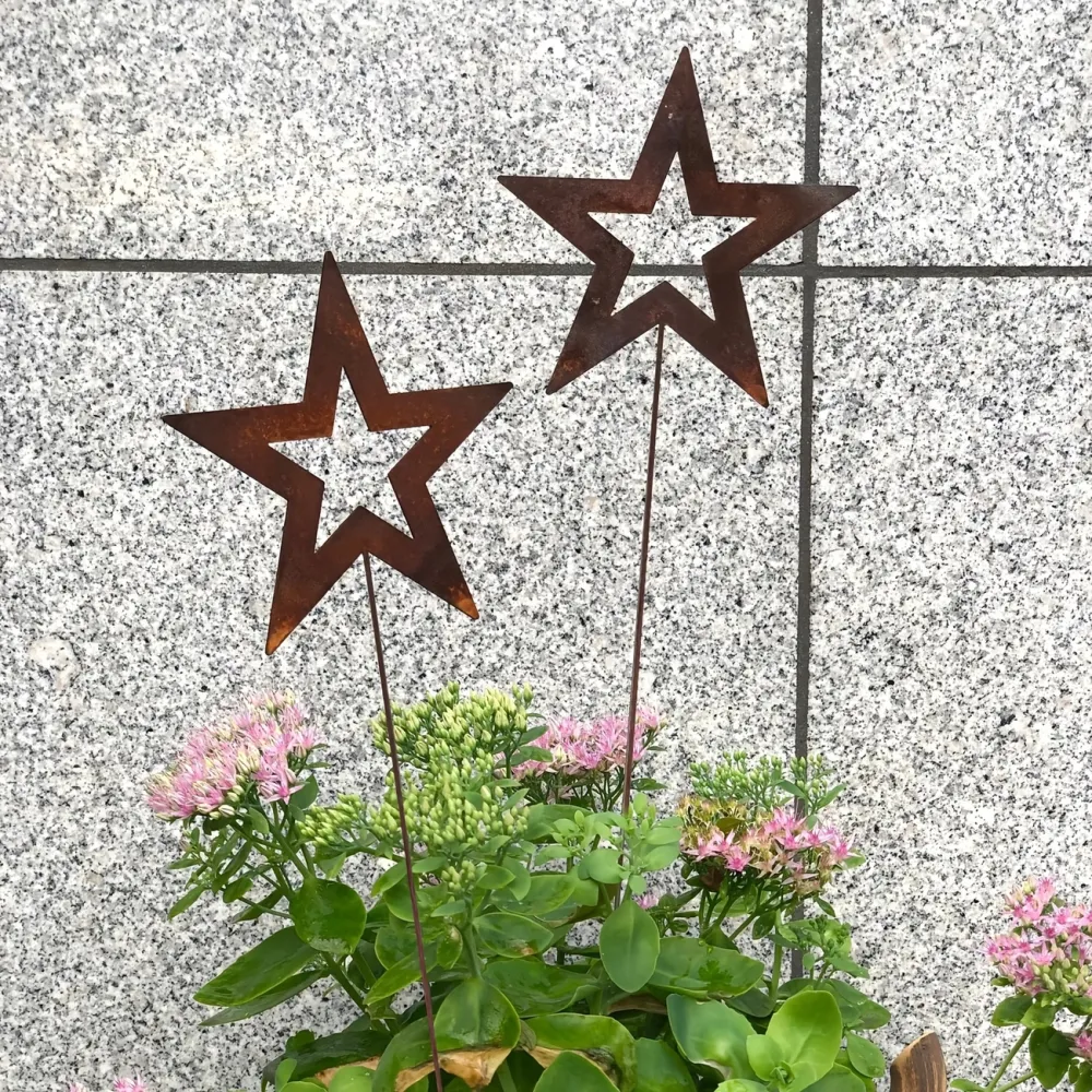 Rustic Metal Star Garden Stakes