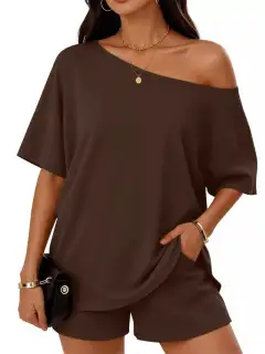Easygoing Refined Pocketed Top and Shorts Matching Set