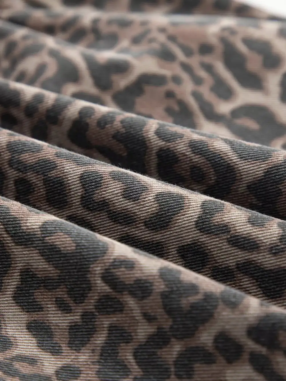 Leopard Print Ruffle Hem Top