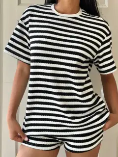 Easygoing Refined Striped Top and Shorts Matching Set