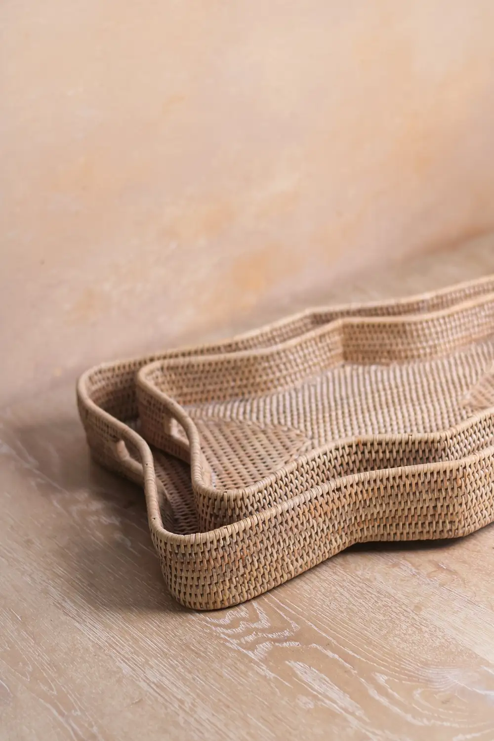 Scalloped Rectangular Washed Rattan Tray