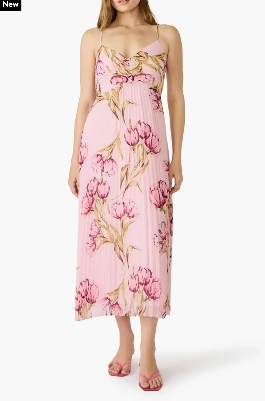 Clean Fit Floral Dress