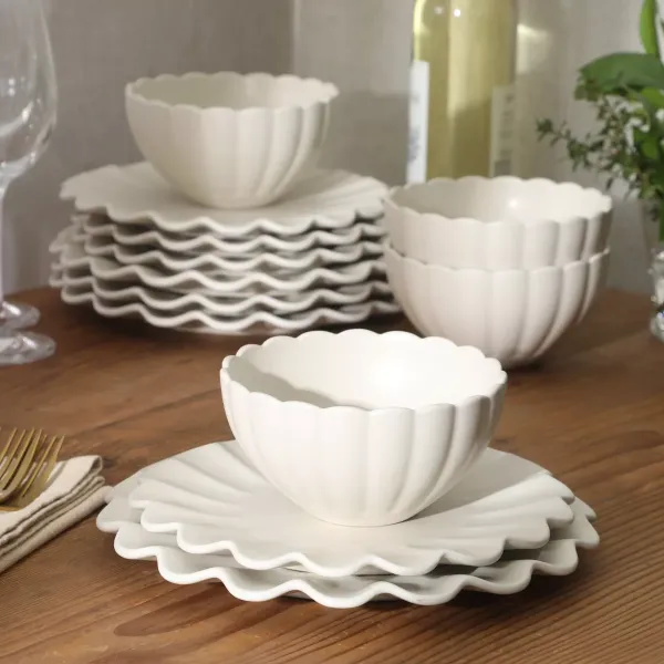 12-Piece Scalloped Stoneware Dinnerware Set