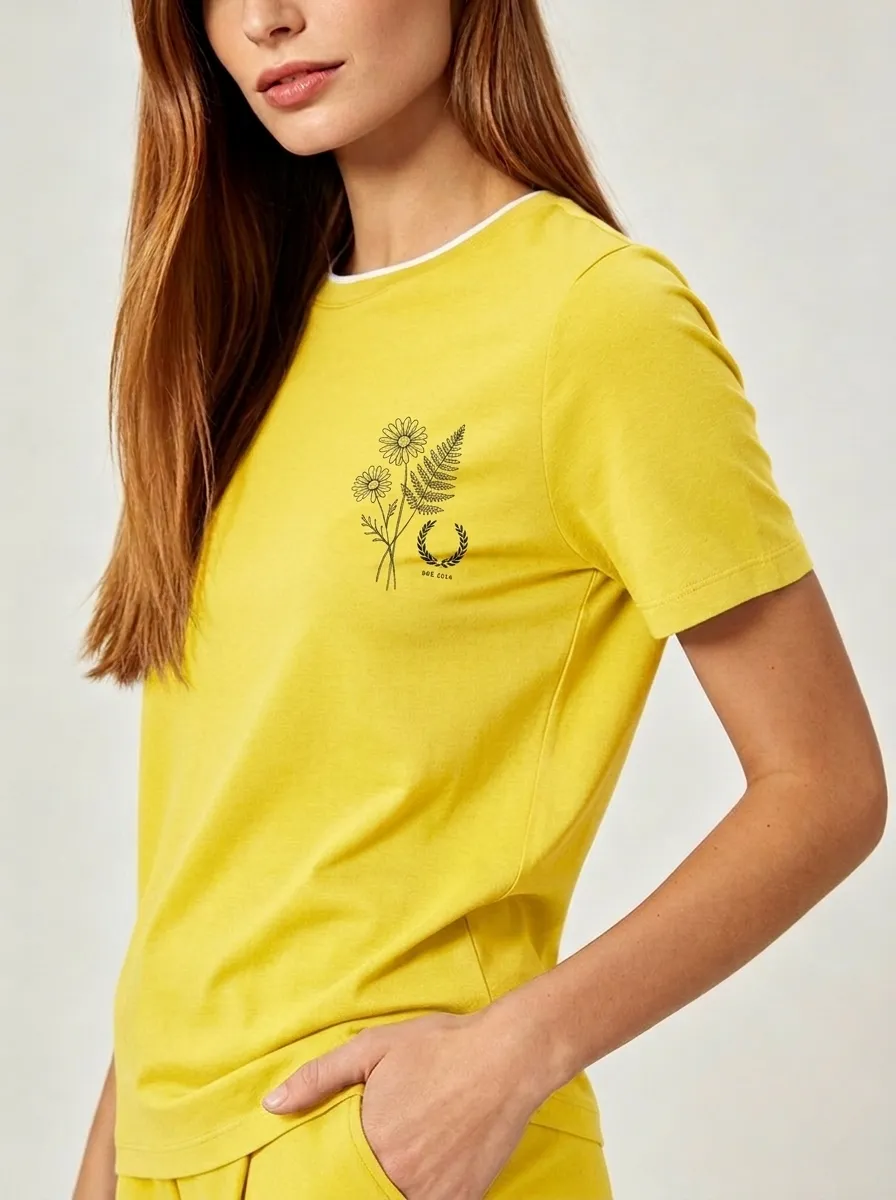 Women's Botanical Nature Lover Daisy Fern Printed T-shirt