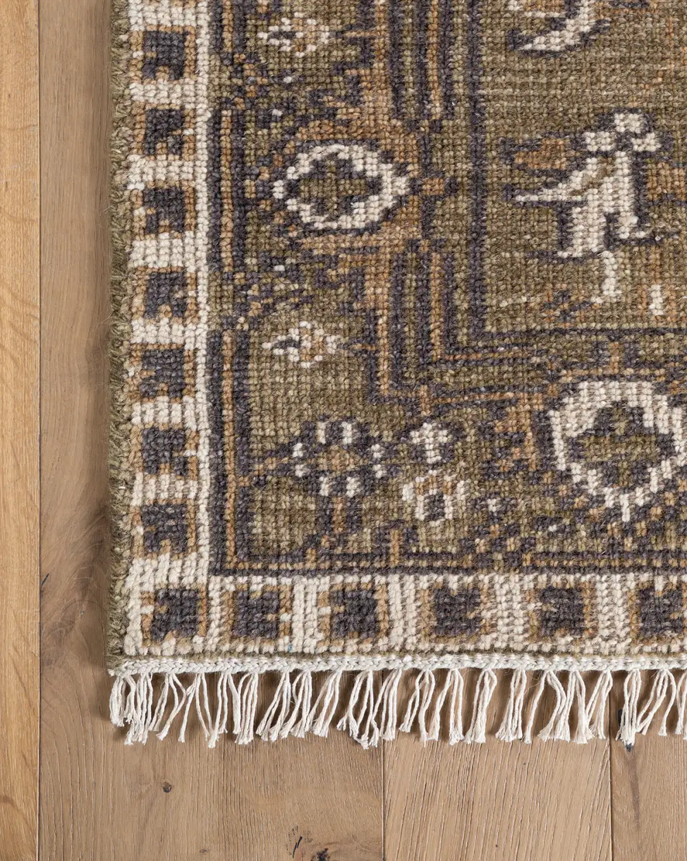 Soft-Underfoot Hand-Knotted Wool Area Rug