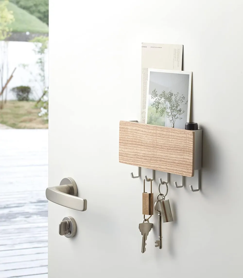 White Key Rack