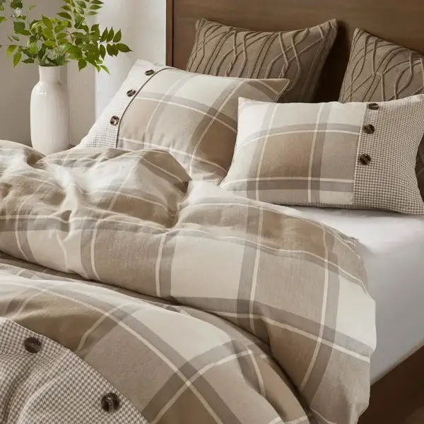 Jacquard Plaid Bedding Set
