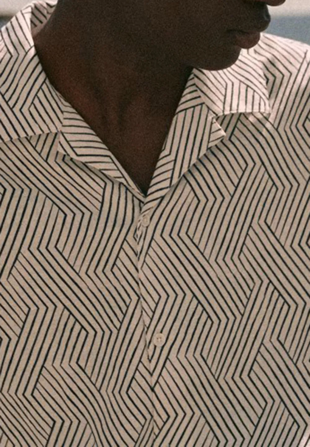 Gray Geometric Stripe Print Short Sleeve Shirt