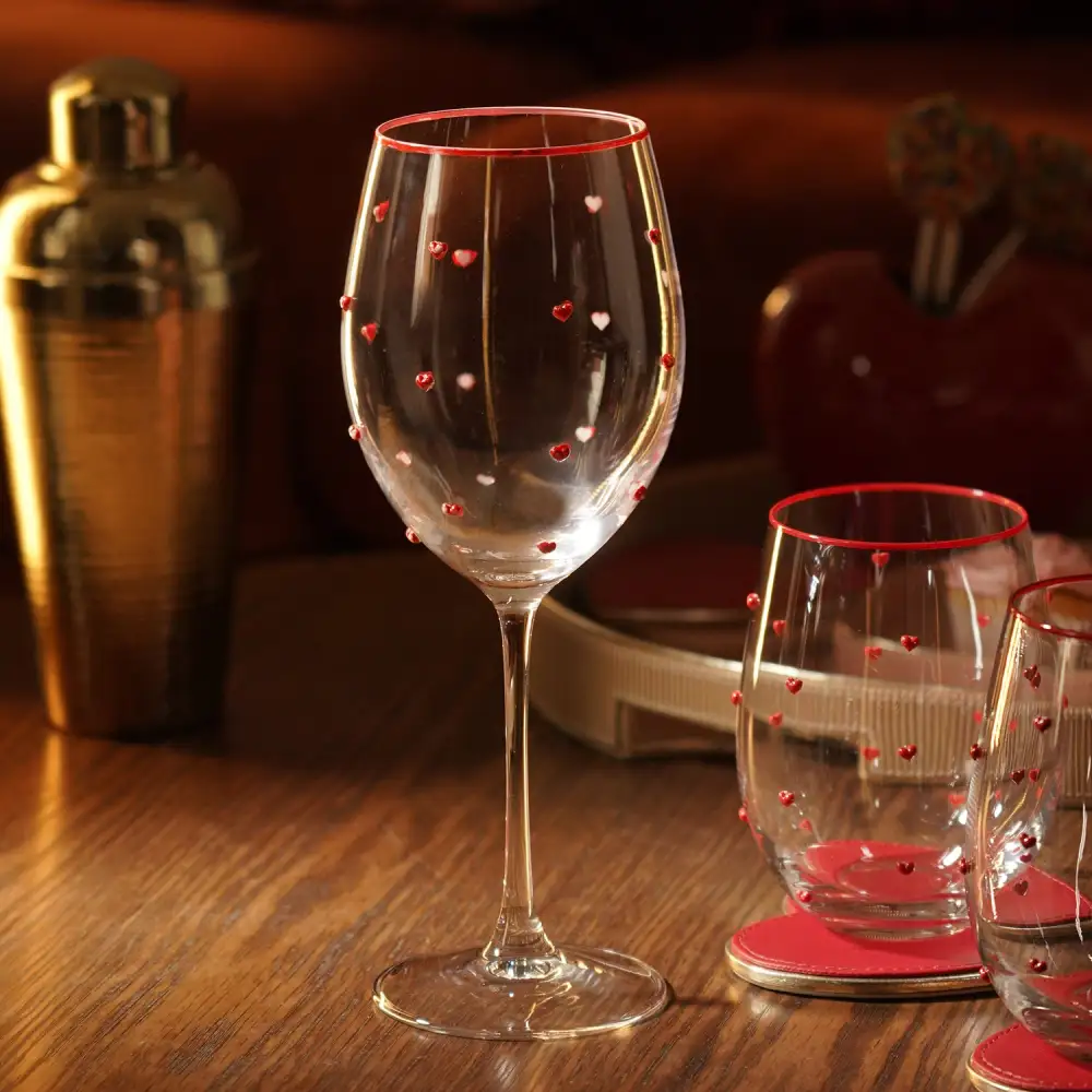 Clear Red Accent Wine Glass Set
