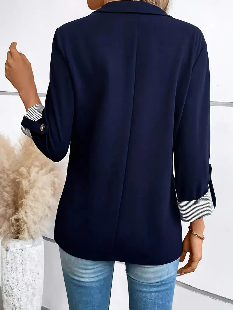 Structured Lightweight Blazer
