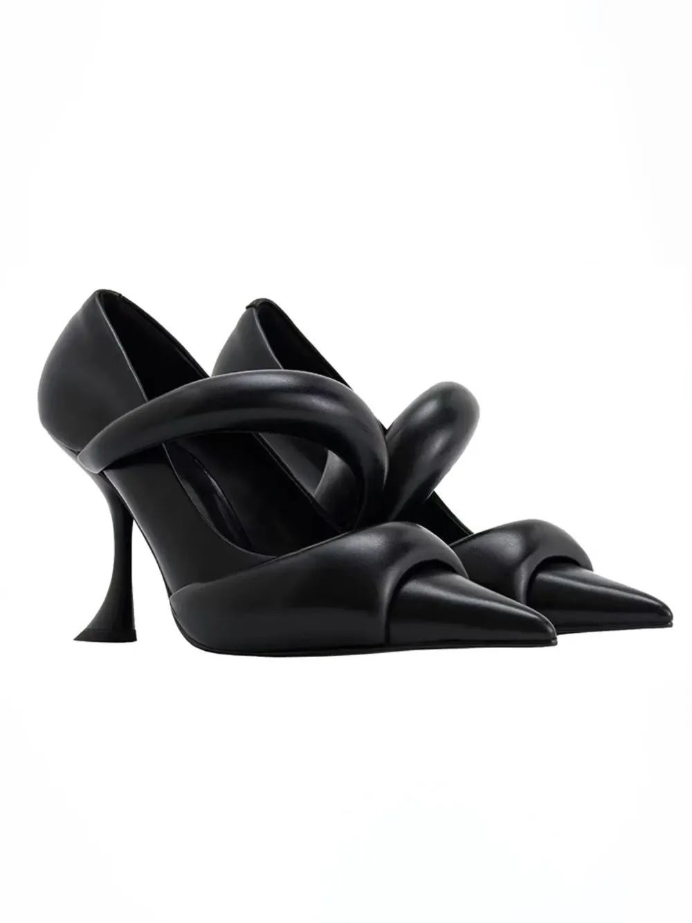 Alondra Pointed-toe Kitten Heels
