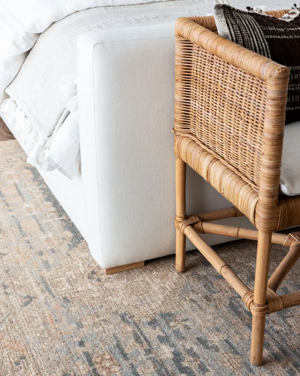 Classic Hand-Tufted Wool-Jute Area Rug
