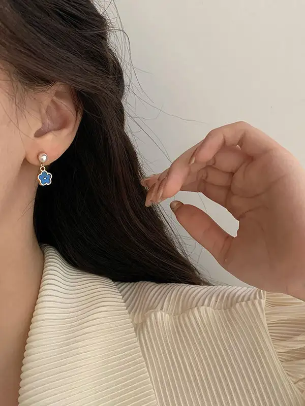 Expressive Hammered Accent Earrings