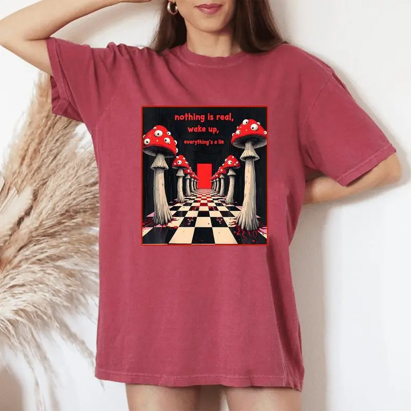 Weirdcore Aesthetic Mushroom Eyes Creepy Strangecore Women's Oversized Comfort T-Shirt