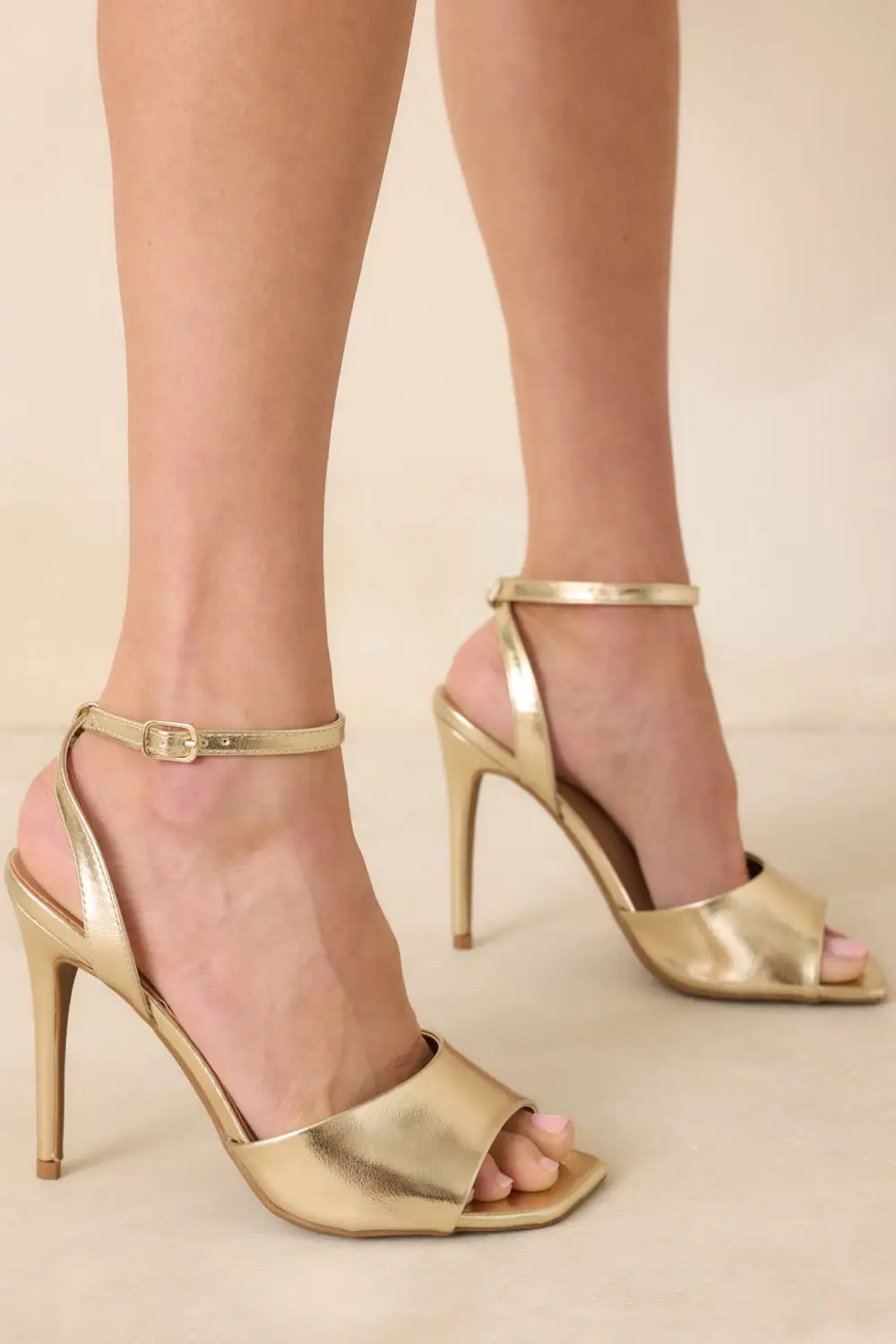 Standing Business Slingback Heels