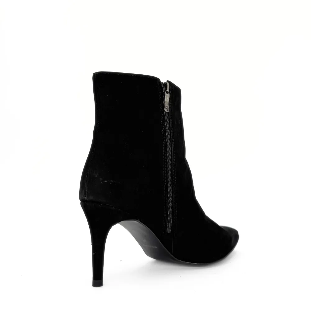 Nubuck Pointed Toe Ankle Boots