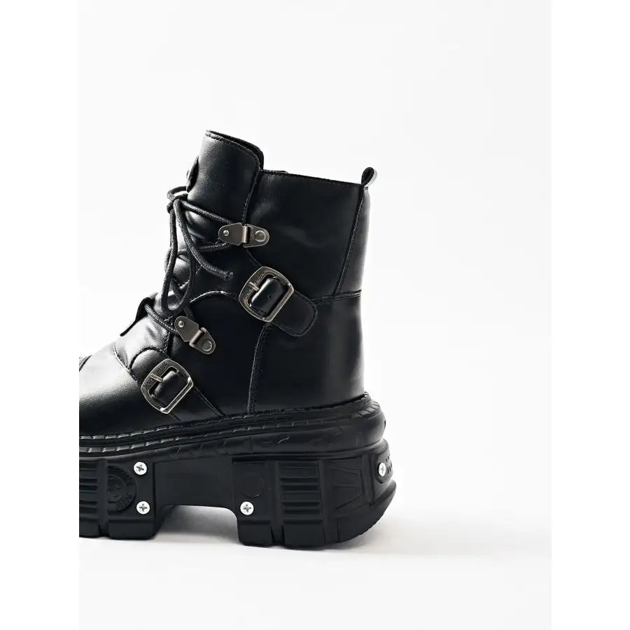 Relaxed Lace Up Platform Boots