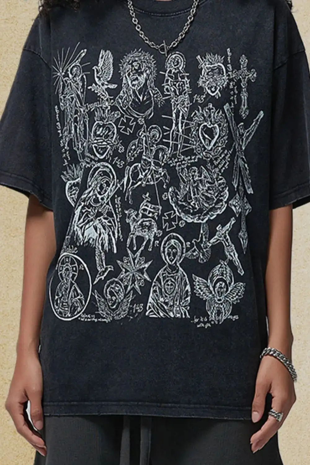Pocket Detail Graphic Crew Neck Half Sleeve Tee