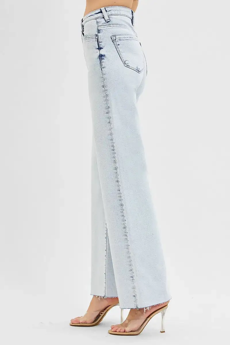Buttoned Smooth Denim Jeans