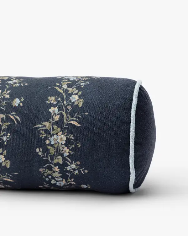 Textured-Weave Indoor-Outdoor Pillow