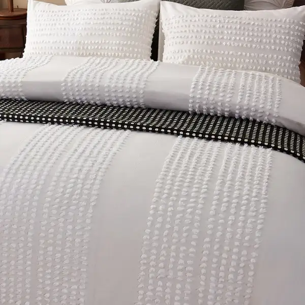 Cotton Tufted Quilt Cover Set