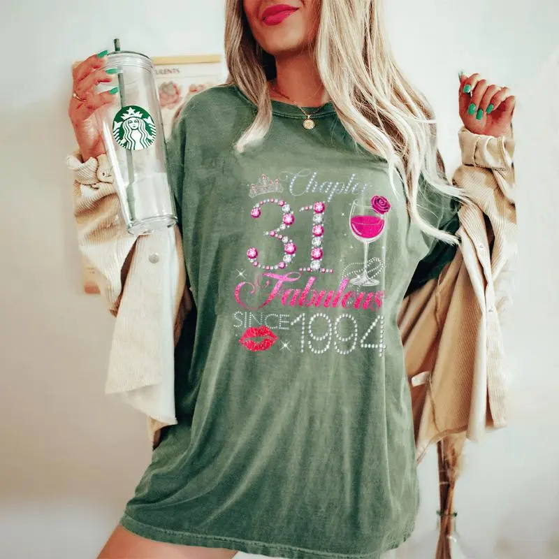Chapter 31 Fabulous Since 1994 31St Birthday Queen Diamond Women's Oversized Comfort T-Shirt