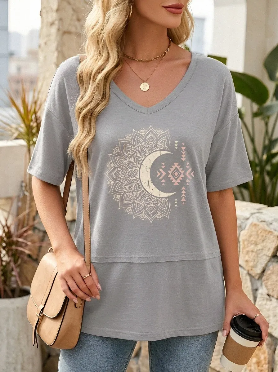 Women's Boho Moon Mandala Geometric Printed V-Neck T-shirt