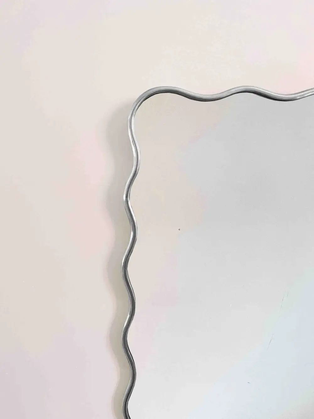 Sculpted Wavy Frame Wall Mirror