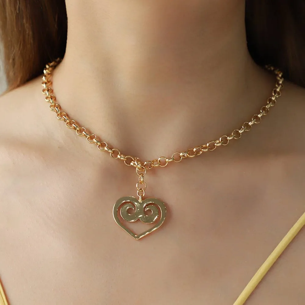 Rhinestone Pearl Heart Pendant Necklace