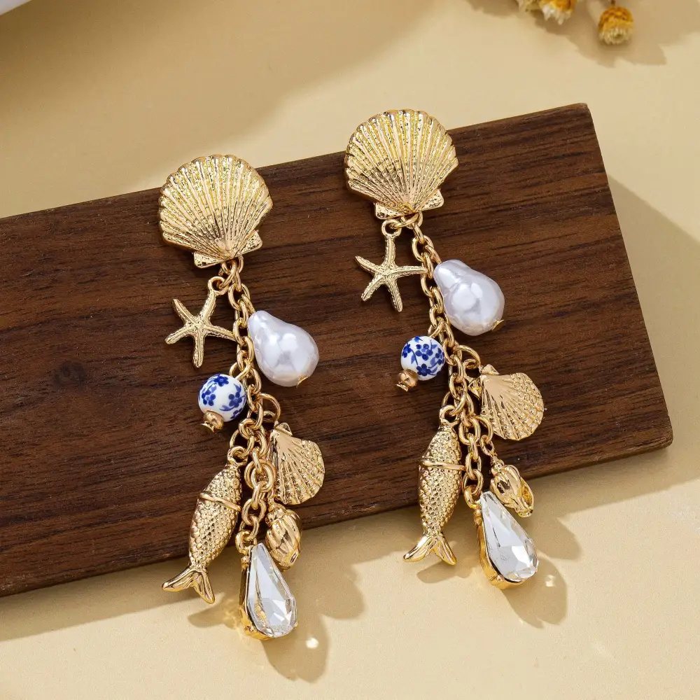 Pearl Shell Fish Cluster Charm